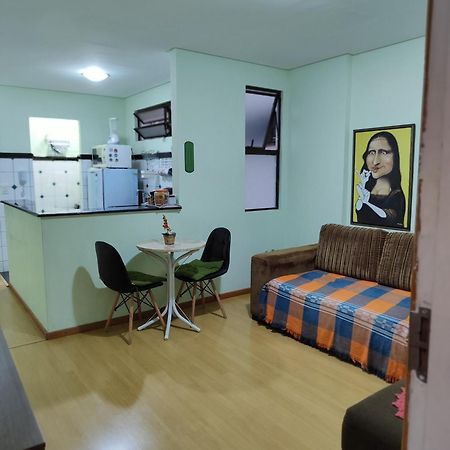 Apartamento quarto e sala em frente UFV WI-FI Apê Completo, número de hóspedes deve ser selecionado Viçosa Exterior foto